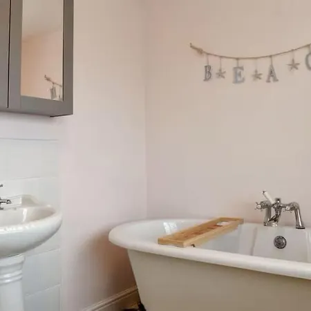 בית נופש The Garth *